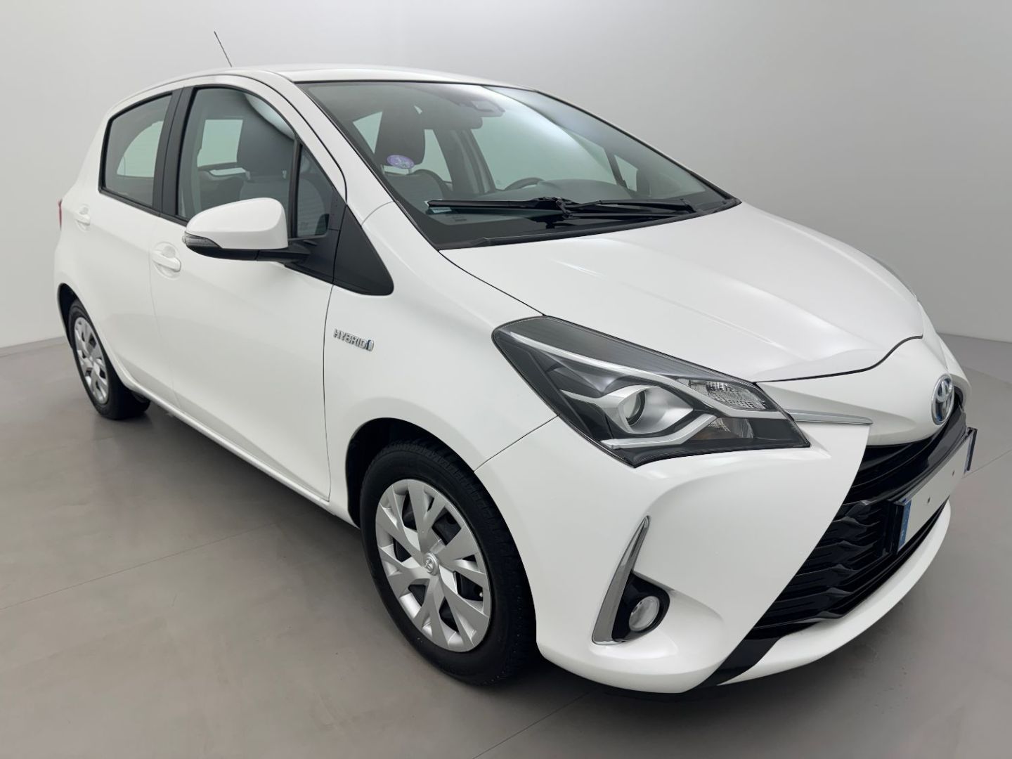 TOYOTA YARIS AFFAIRES Hybride 100h France Business