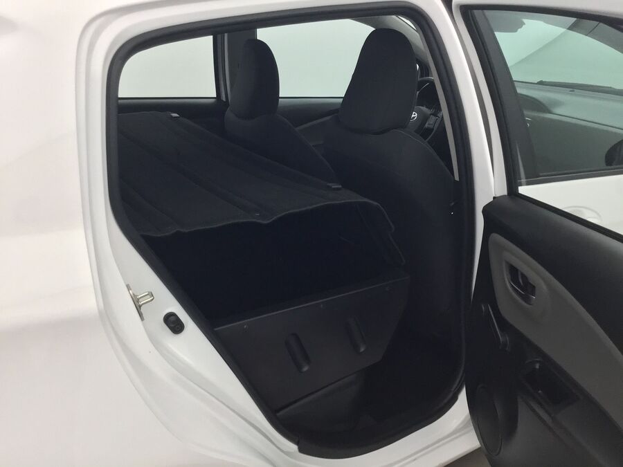 TOYOTA YARIS AFFAIRES - HYBRIDE 100H FRANCE BUSINESS 5p