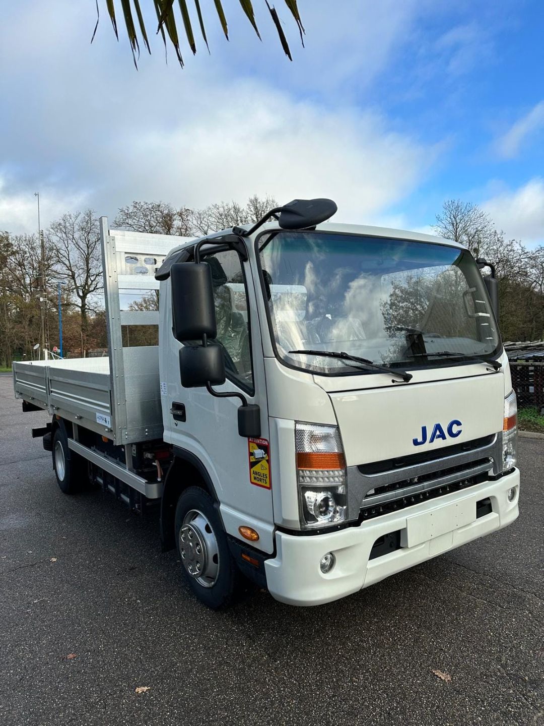 JAC I JAC N75 PLATEAU ALUMINIUM PLANCHER BOIS