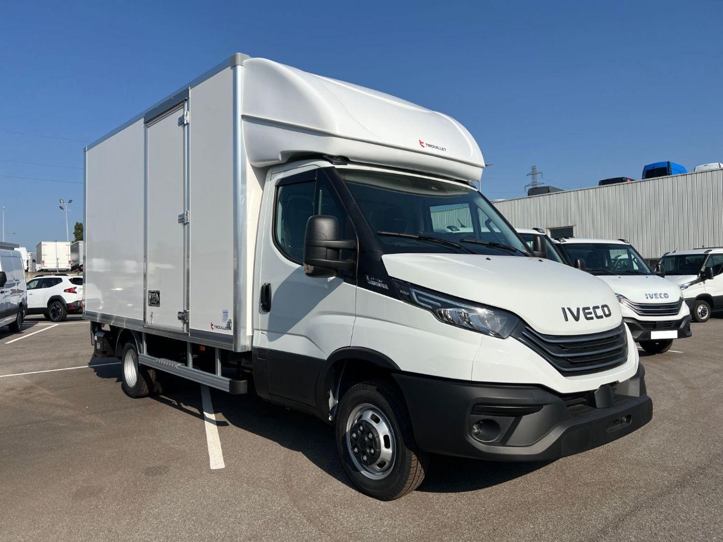 IVECO DAILY PLATEAU 35C18 A8 180CV 3L 5M