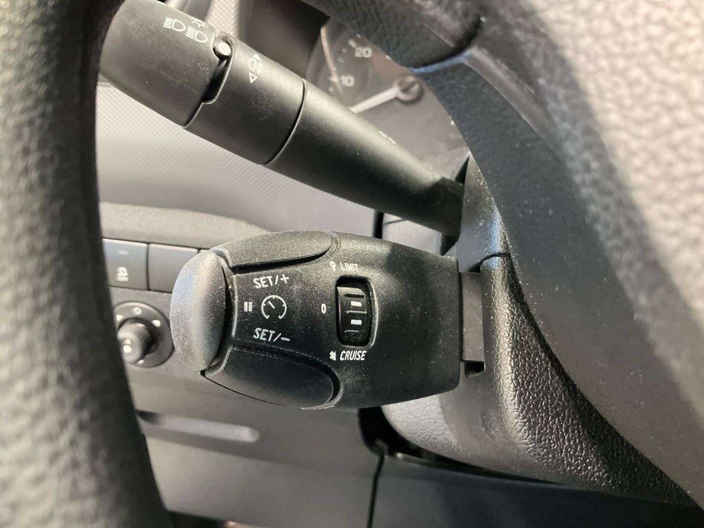 PEUGEOT PARTNER FOURGON - STANDARD 1.6 BLUEHDI 100 PREMIUM 3PL