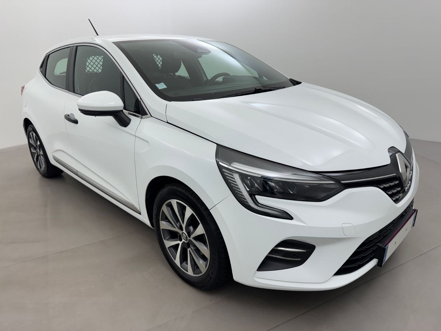 RENAULT CLIO V SOCIETE 1.3 TCe 130 FAP Intens EDC