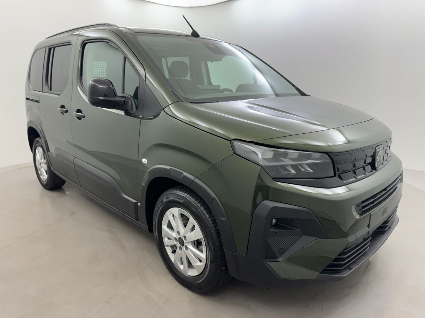 PEUGEOT RIFTER N1 1.5 BlueHDi 130 Allure EAT8 5PL