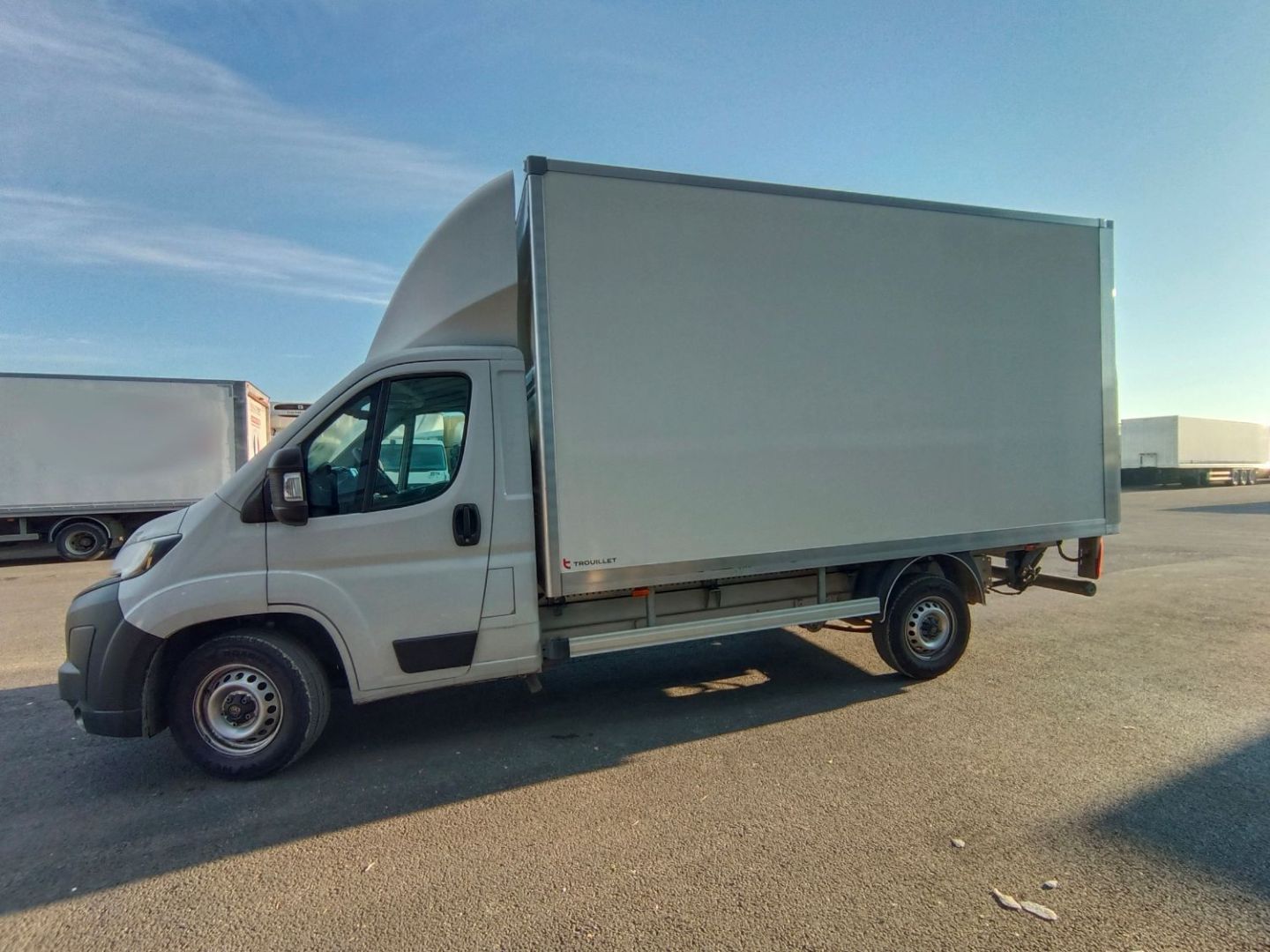 PEUGEOT BOXER CAISSE 140CV DIESEL 20M3