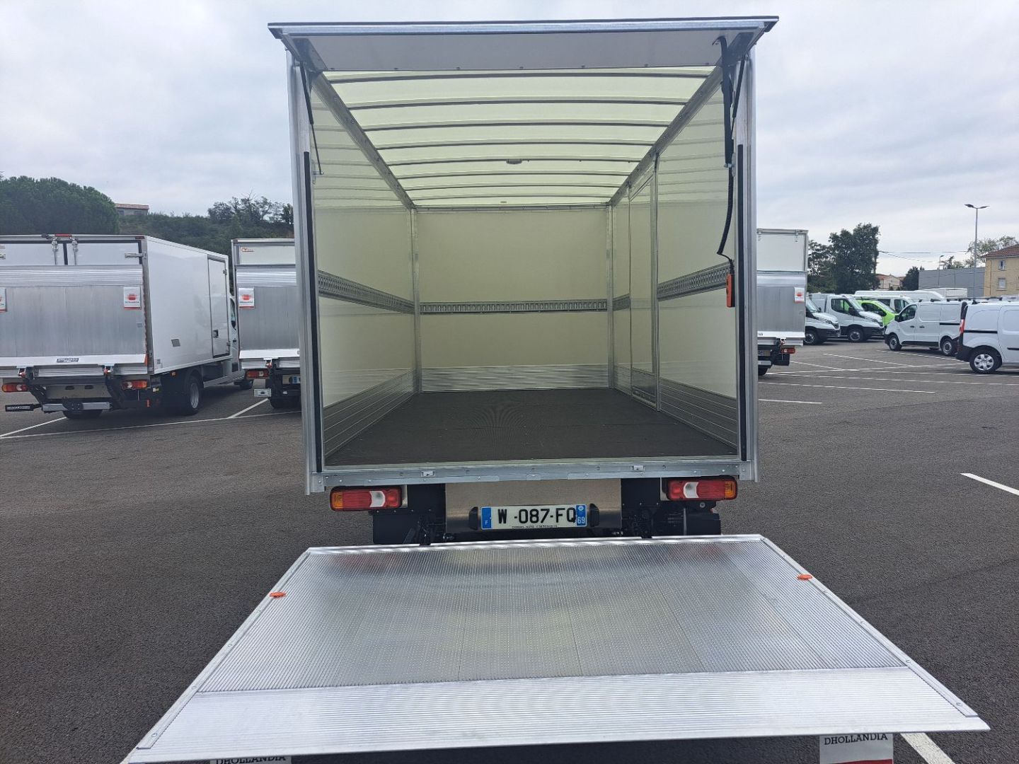IVECO DAILY CAISSE - 35C18 A8 180CV 3L HAYON