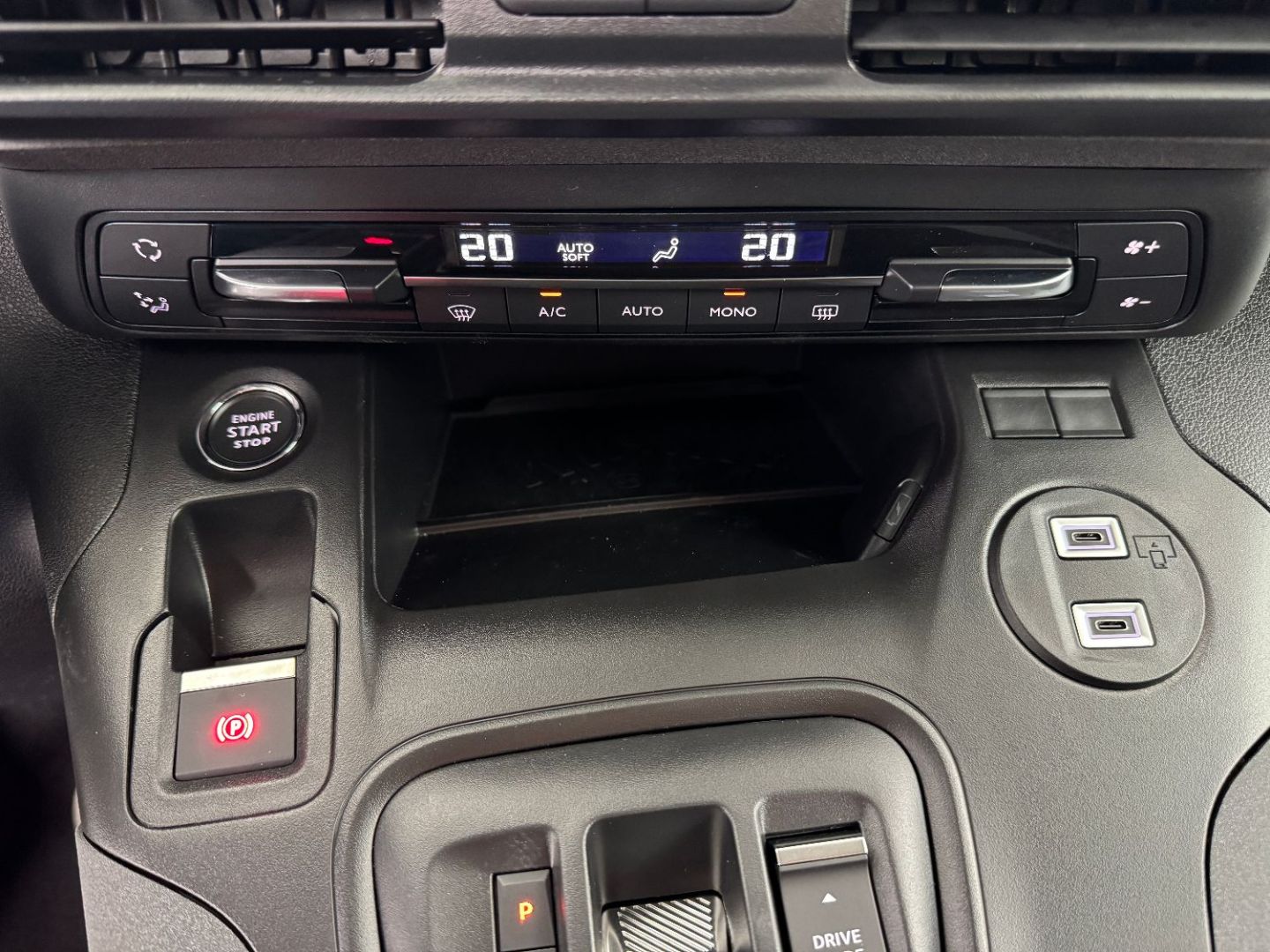 PEUGEOT RIFTER - N1 1.5 BlueHDi 130 Allure EAT8 5PL