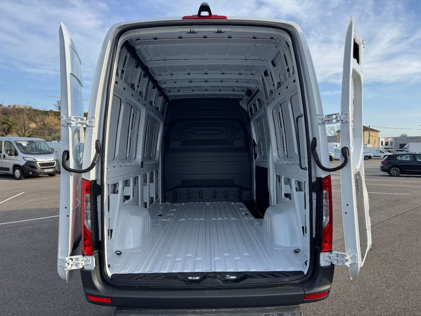 MERCEDES-BENZ SPRINTER FOURGON - 317 CDI 37 3.5T PRO 9G-TRONIC