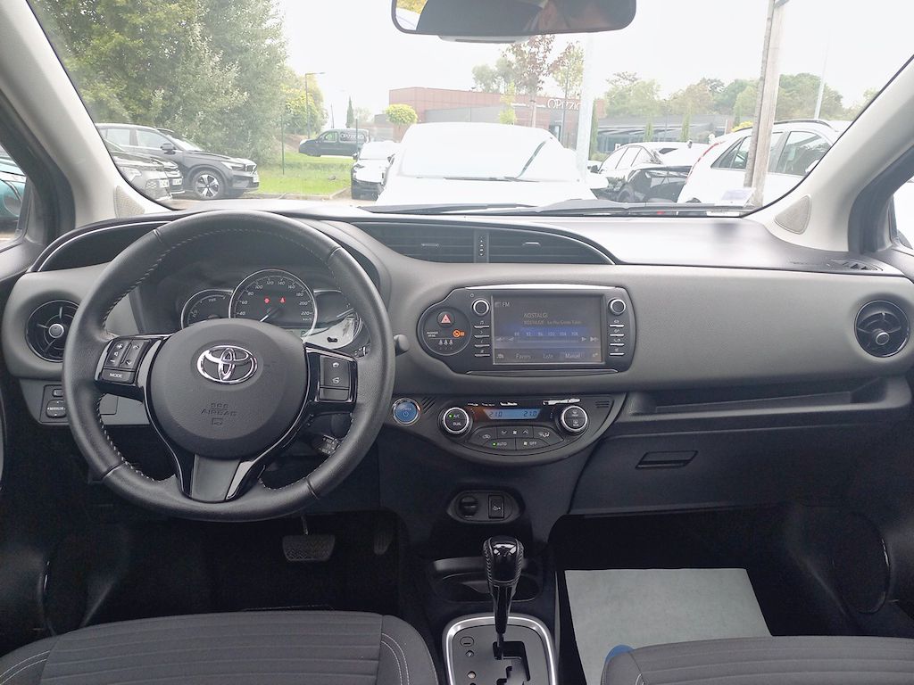 TOYOTA YARIS AFFAIRES - Hybride 100h France Business