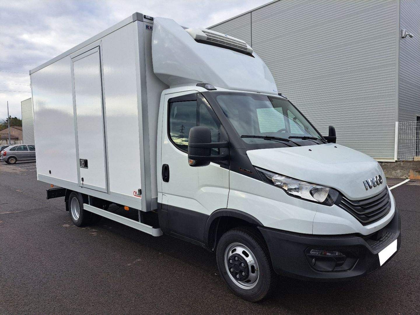 IVECO DAILY 35C18 CAISSE PRIMEUR 180CV 3L