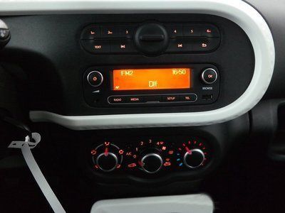 RENAULT TWINGO III - 1.0 SCe 70 ZEN