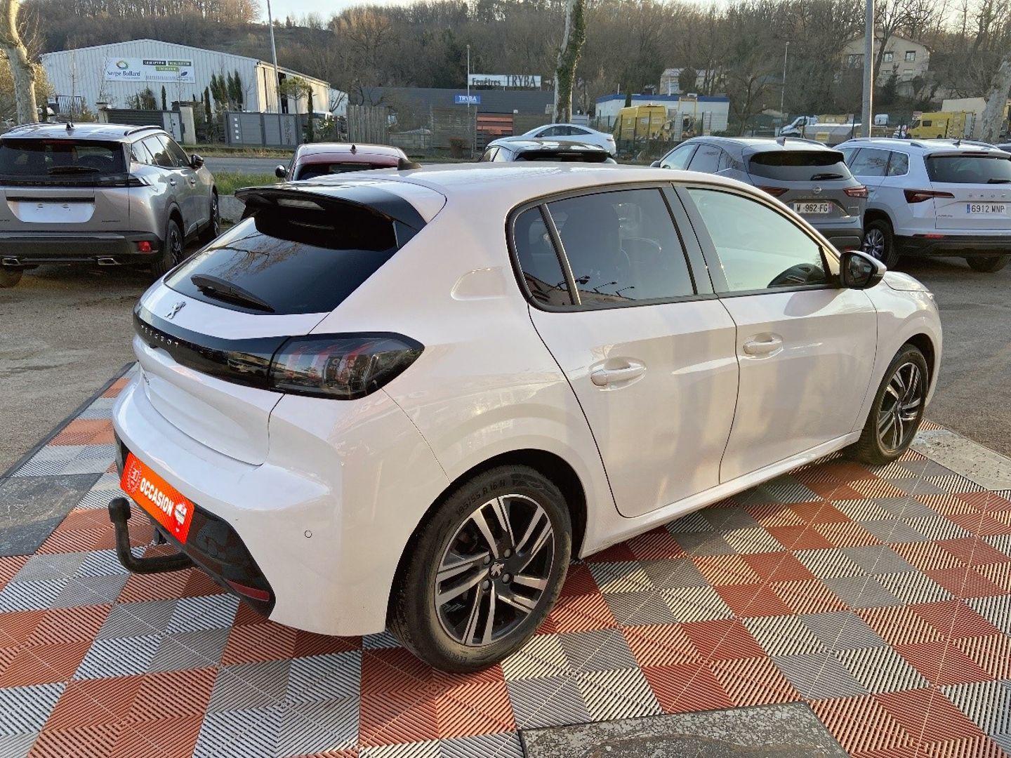 PEUGEOT 208 - PureTech 100 BV6 ALLURE