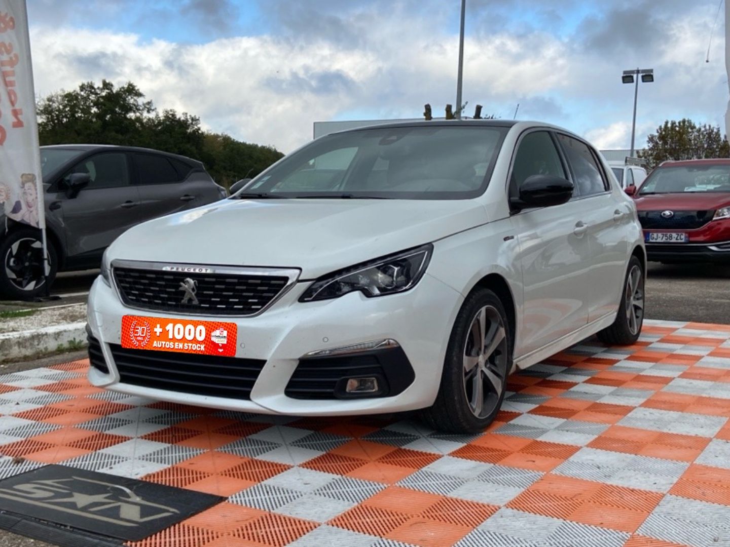 PEUGEOT 308 - BlueHDi 130 EAT8 GT LINE Toit Pano