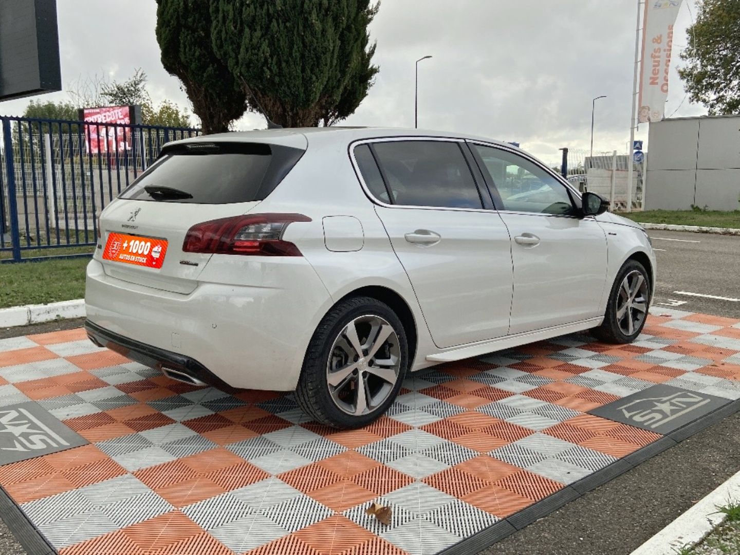 PEUGEOT 308 - BlueHDi 130 EAT8 GT LINE Toit Pano