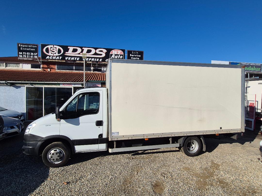 IVECO DAILY 35C13 CAISSE 20 M2 11998€ TTC