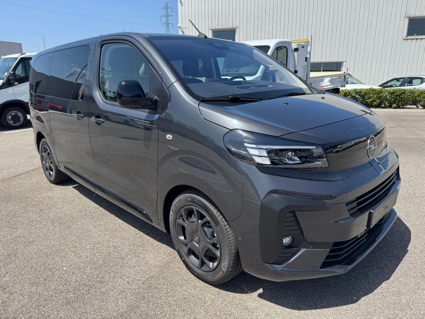 OPEL ZAFIRA - M DIESEL 180 AUTOMATIQUE BUSINESS 9PL (2026)
