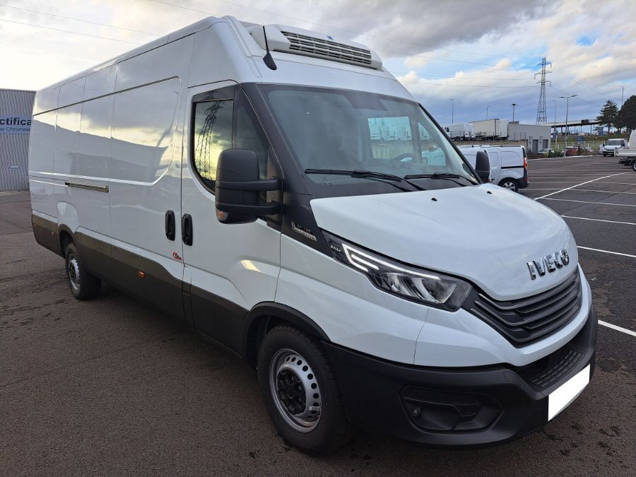 IVECO DAILY FRIGORIFIQUE - 35S18 A8 180CV 3L FOURGON L4H2 11.7M3 (2025)