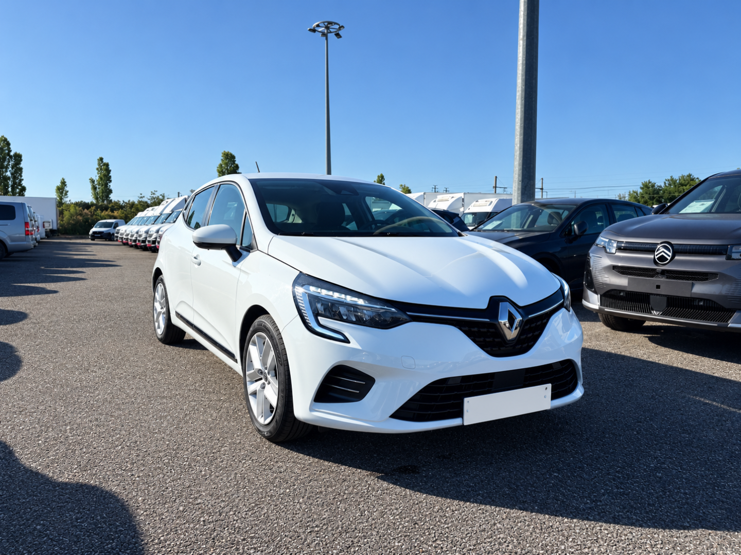 RENAULT CLIO V SOCIETE - 1.6 E-TECH 140 BUSINESS (2021)