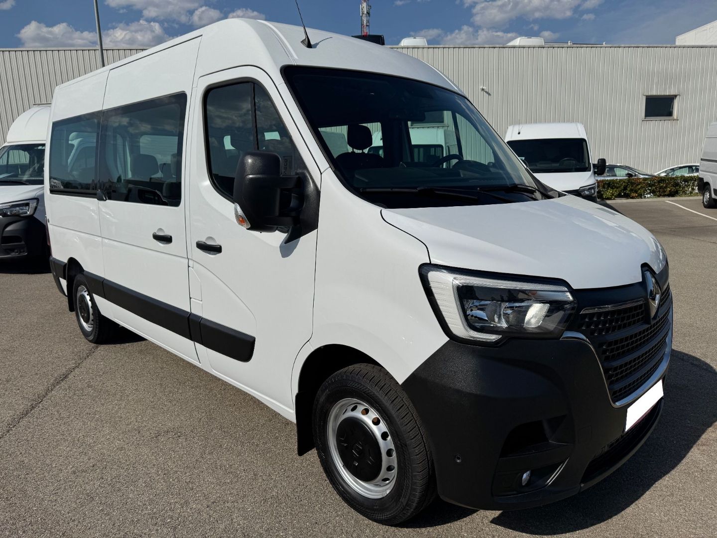 RENAULT MASTER COMBI - L2H2 2.3 DCI 150 9PL (2021)