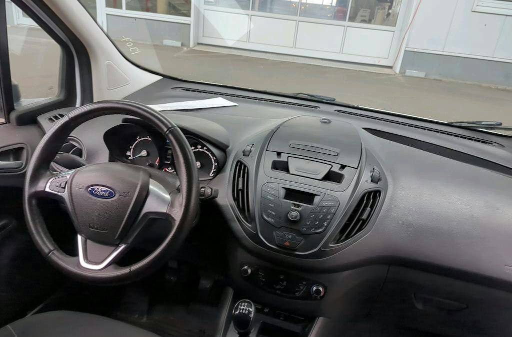 FORD TRANSIT COURIER FOURGON - 1.5 TDCI 75 Trend