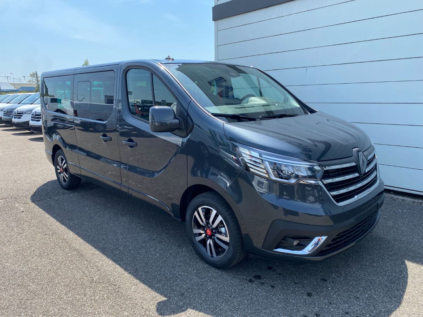 RENAULT NOUVEAU TRAFIC - COMBI GRAND TECHNO BLUE DCI 150 GSR2 EDC (2024)