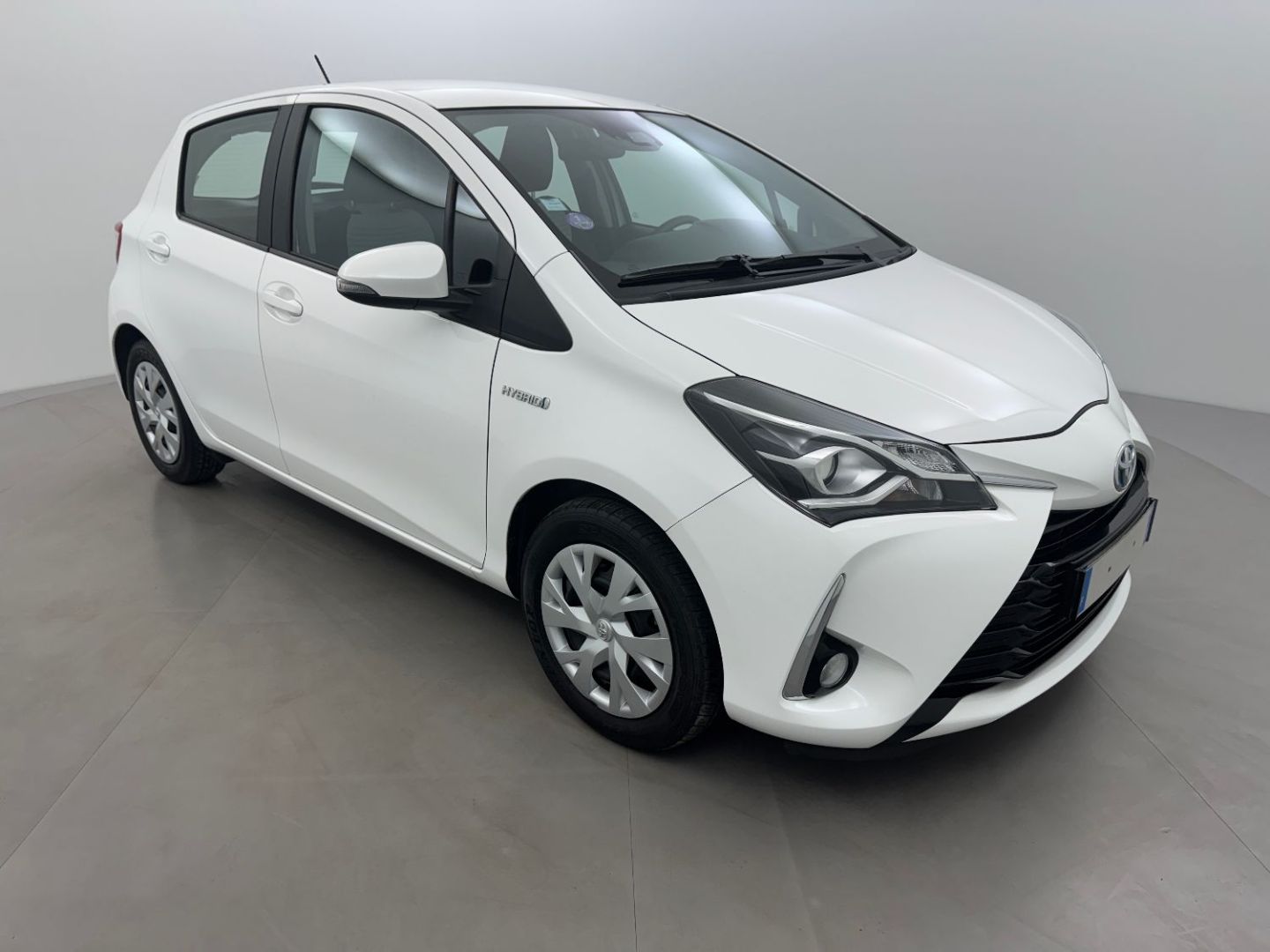 TOYOTA YARIS AFFAIRES - HYBRIDE 100H FRANCE BUSINESS 5p