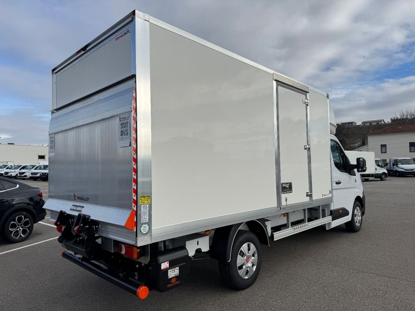 RENAULT MASTER CAISSE - 170 CV CAT 2 HAUTEUR MOINS 3M TROUILLET