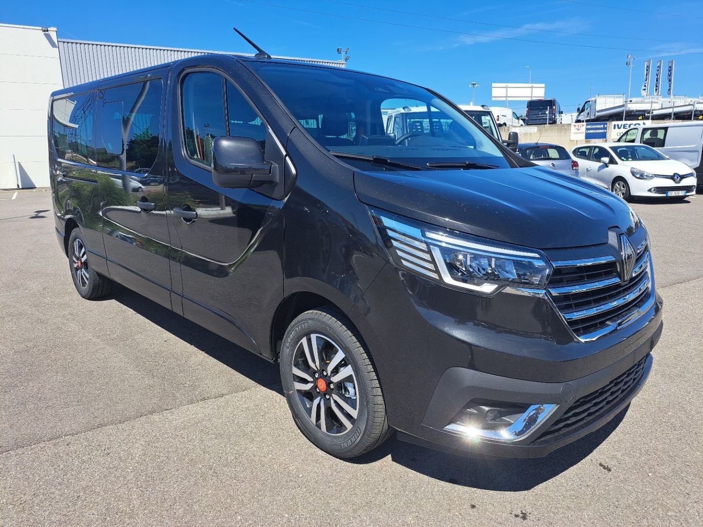 RENAULT TRAFIC COMBI - L2 BLUE DCI 170 BVA9 9PL (2025)