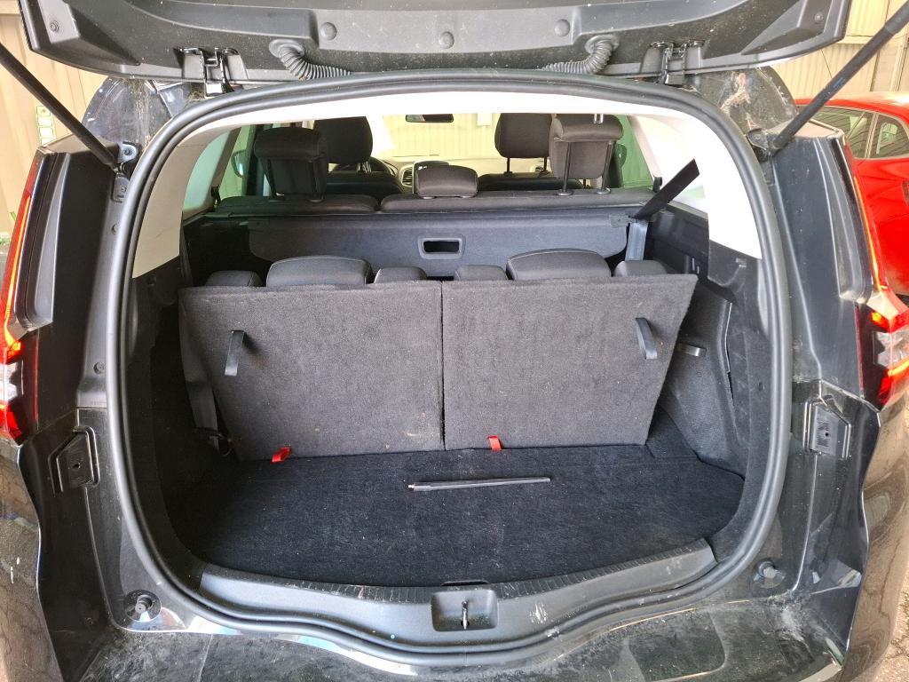RENAULT GRAND SCENIC IV - 1.3 TCe 140 Evolution 7PL