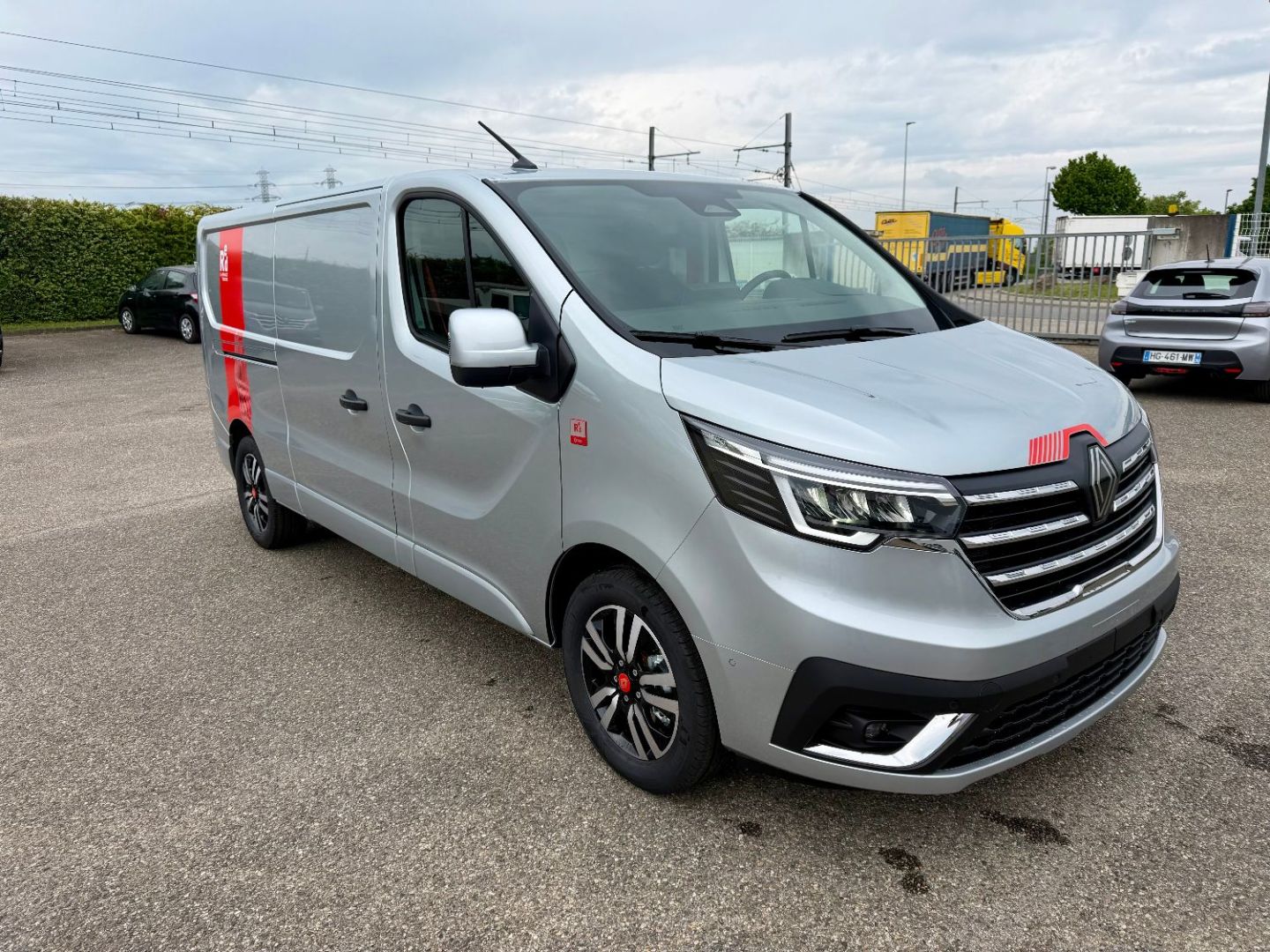 RENAULT TRAFIC FOURGON - L2H1 3T BLUE DCI 170 BVA9 EXCLUSIVE GSR2 (2026)