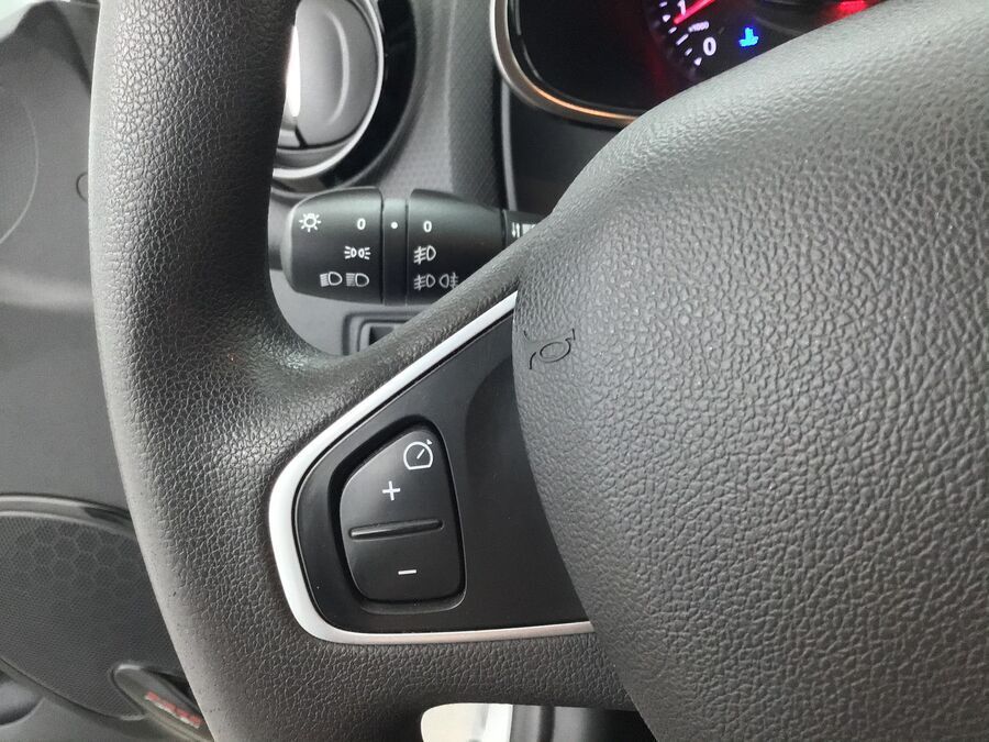 RENAULT CLIO IV SOCIETE - 1.5 DCI 75 AIR MEDIANAV