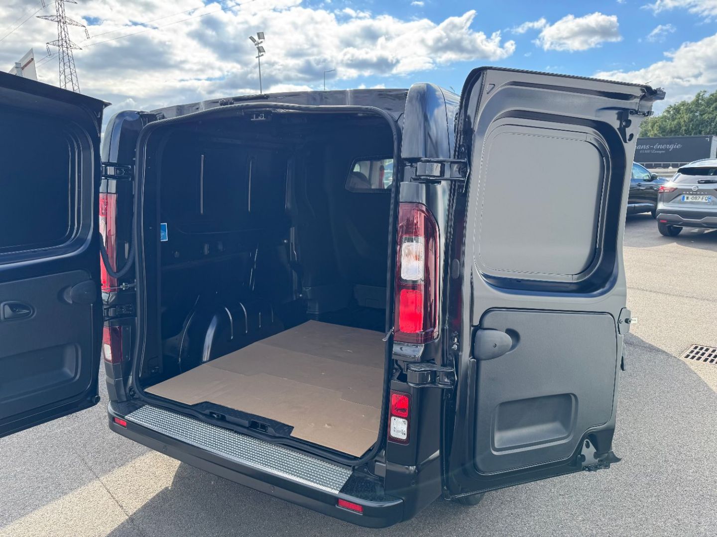 RENAULT RENAULT TRAFIC CABINE - L2H1 3T BLUE DCI 170 BVA9 EXCLUSIVE 5PL