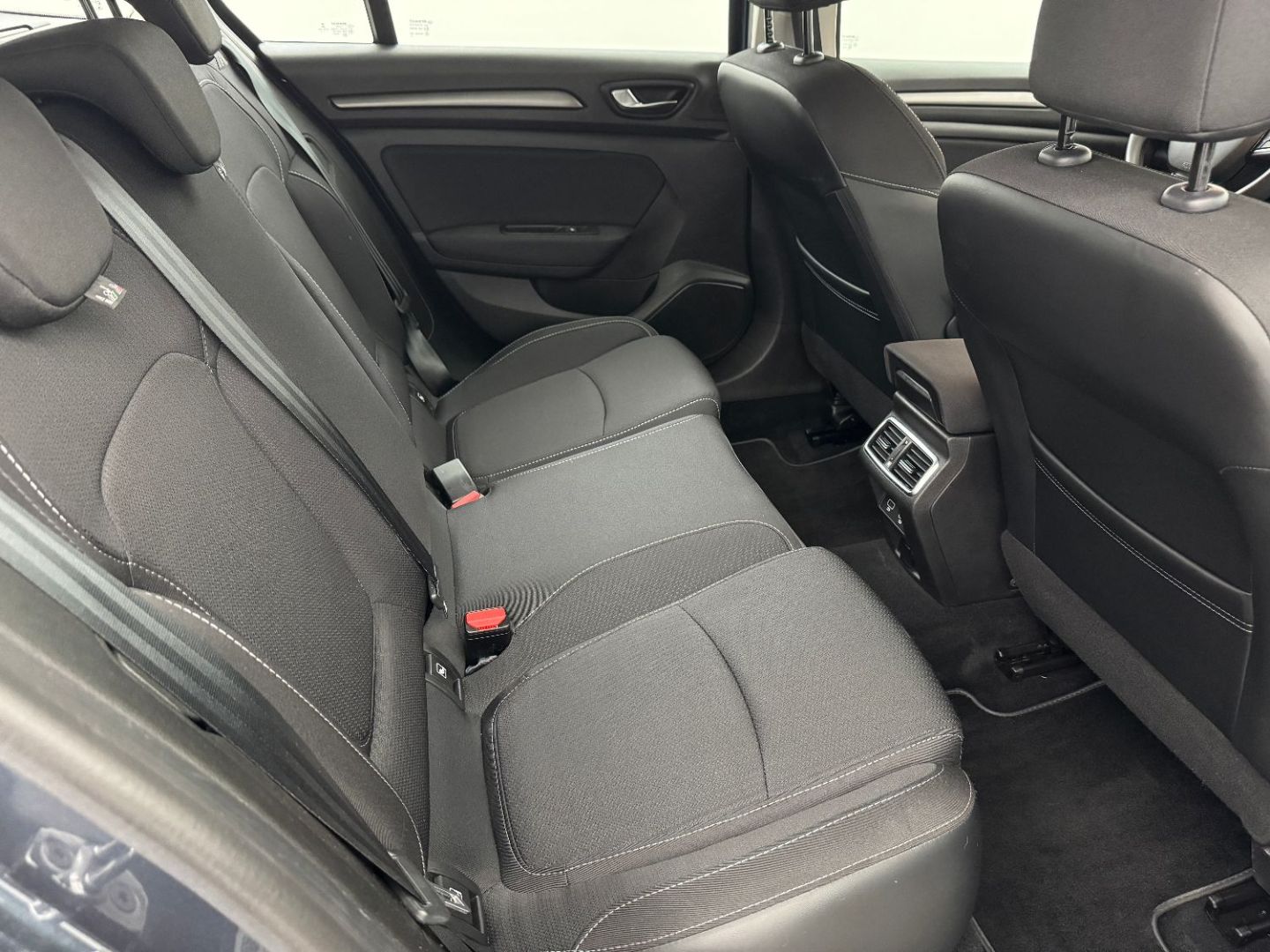 RENAULT MEGANE IV ESTATE - ESTATE 1.5 Blue dCi 115 BUSINESS EDC