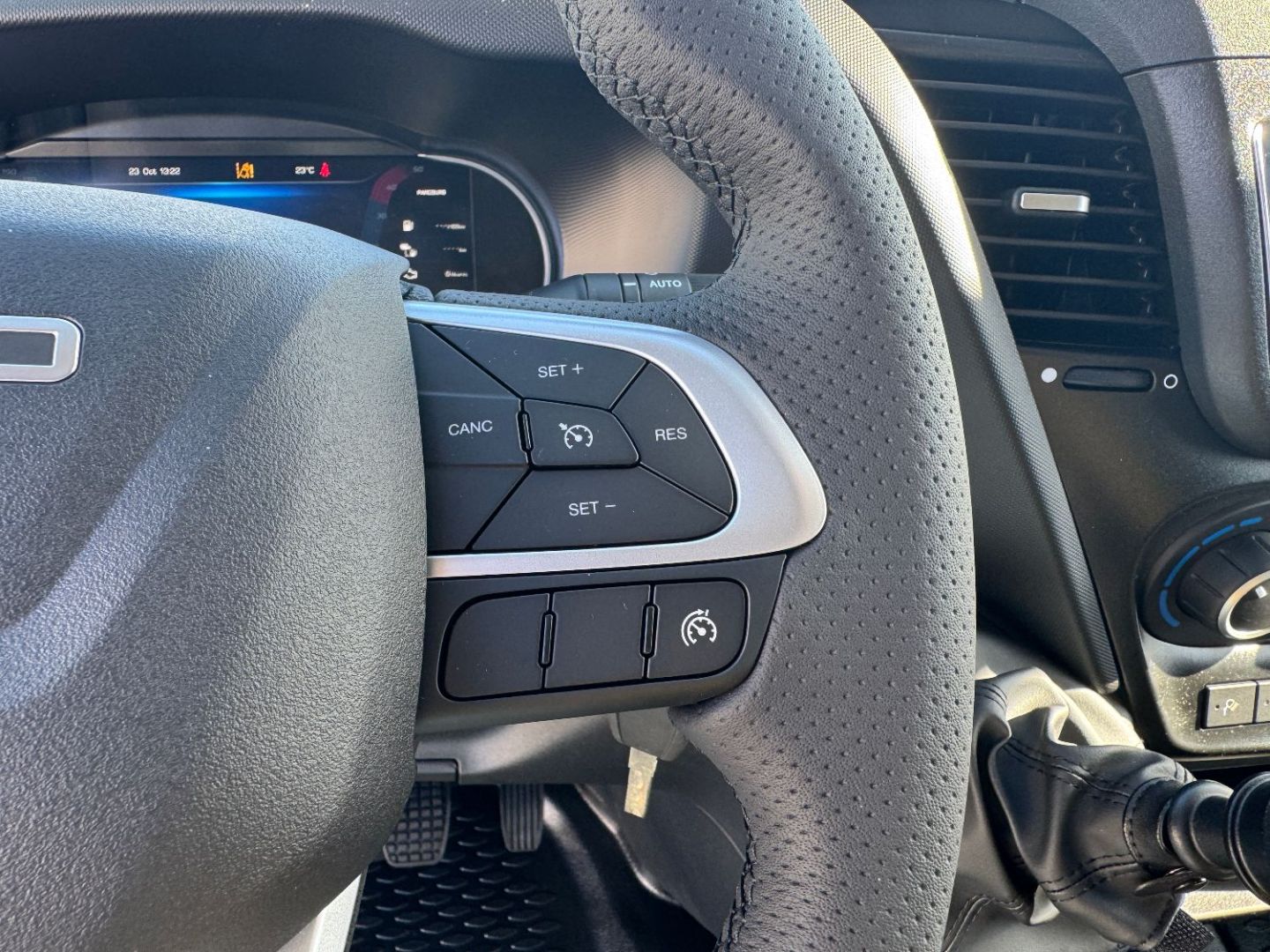 IVECO DAILY FOURGON - 35C18 180CV 3L L3H2 12M3