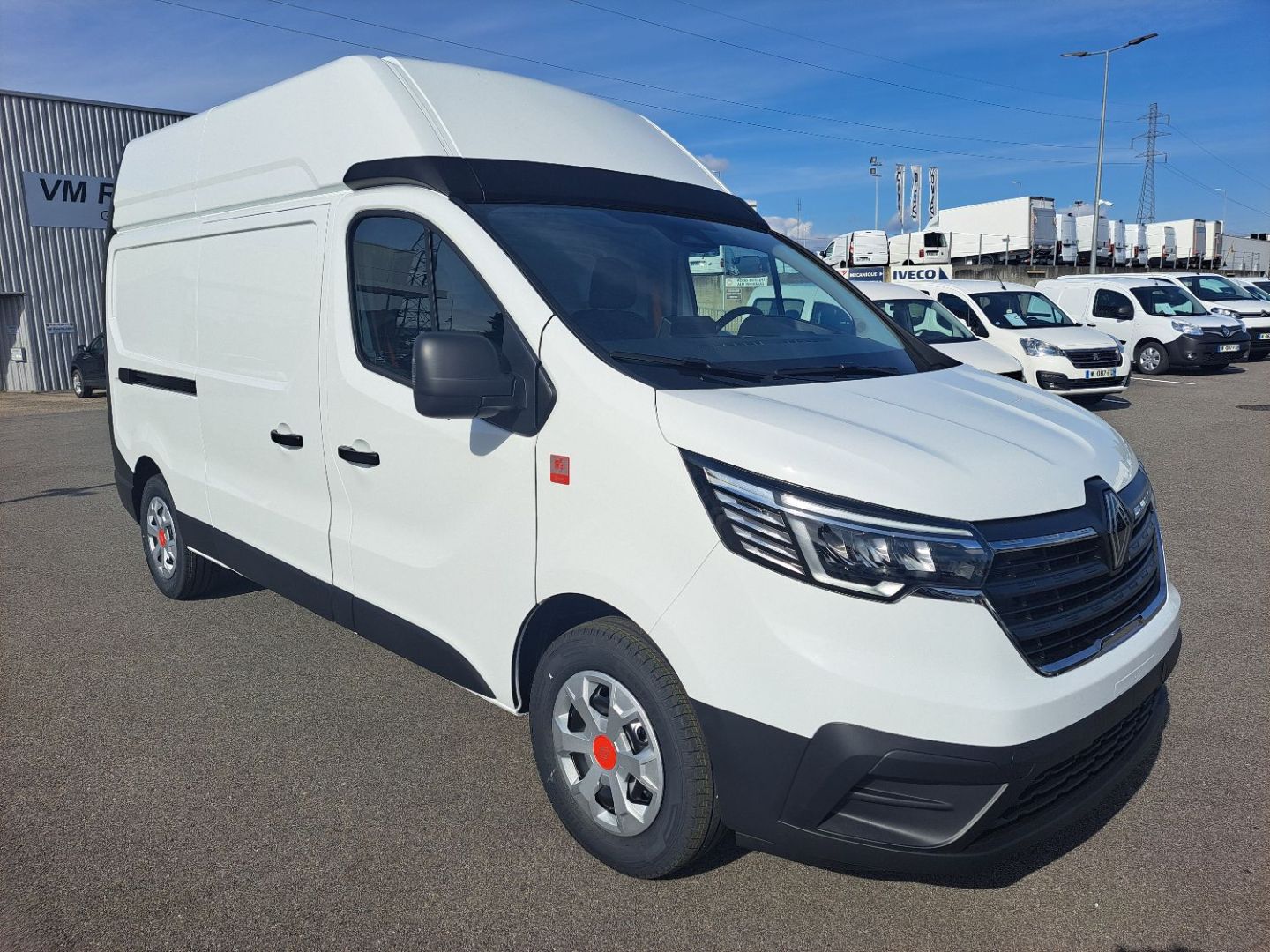 RENAULT TRAFIC FOURGON - L2H2 3T BLUE DCI 150 GSR2 RED EDITION PLUS (2025)
