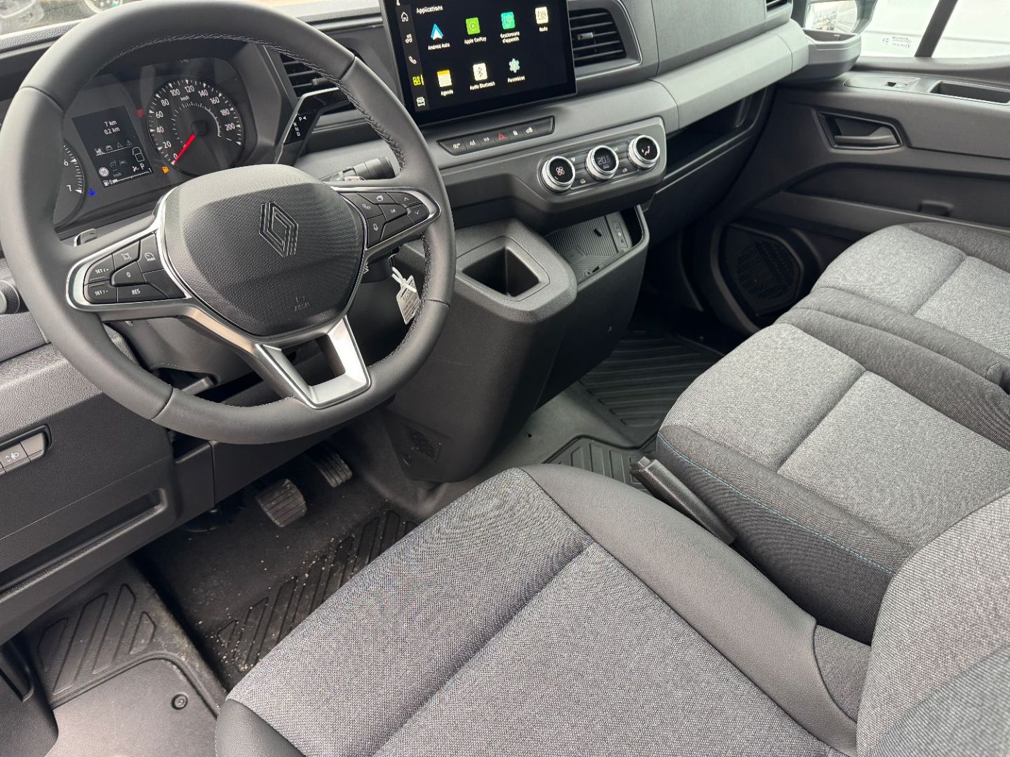 RENAULT MASTER VAN - TRAC 3T5 L3H2 BLUE DCI 150 AUTO EXTRA