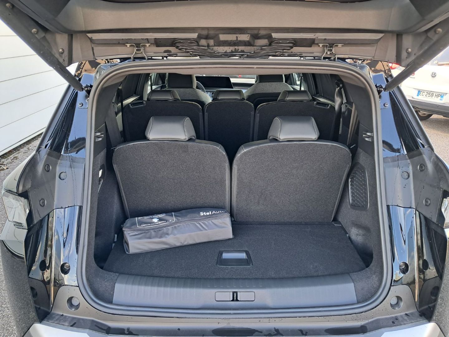 PEUGEOT 5008 - 1.2 Hybrid 145 GT e-DCS6
