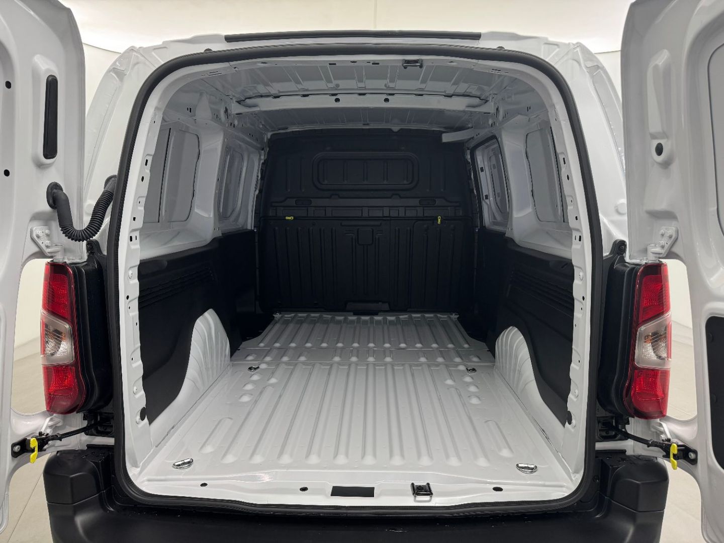 CITROEN BERLINGO VAN - XL 950KG 1.5 BLUEHDI 130 S&S EAT8