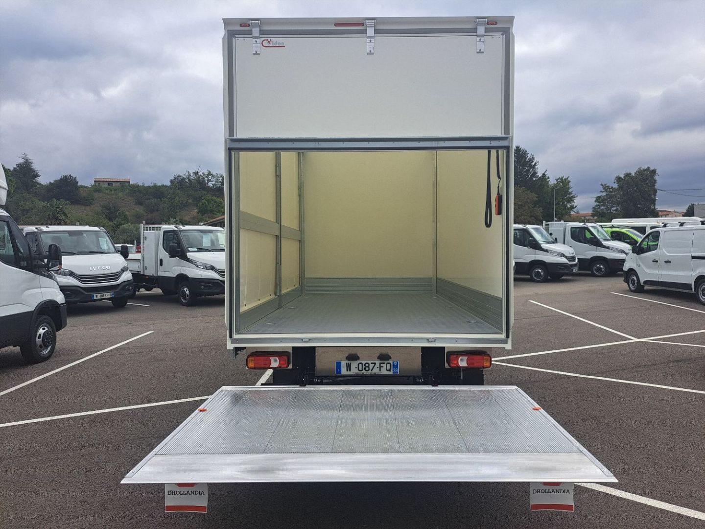 IVECO DAILY CAISSE - 35C18 180CV 3L MIXTE