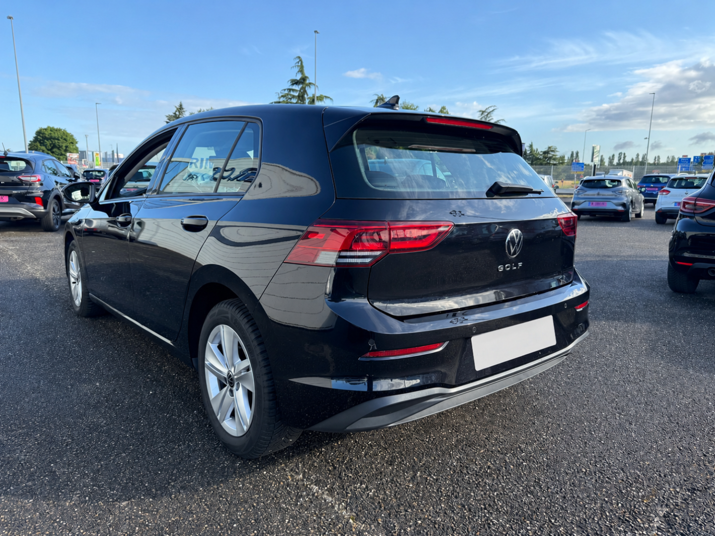 VOLKSWAGEN GOLF - 2.0 TDI 115 Life Business