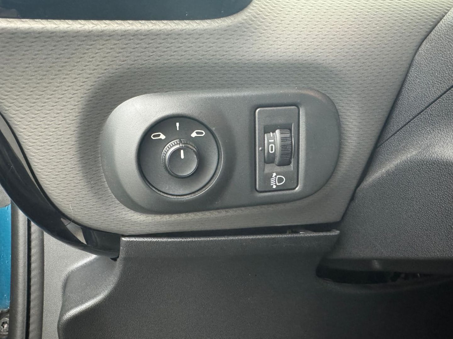 CITROEN C4 CACTUS - 1.5 BLUEHDI 120 FEEL BUSINESS EAT6