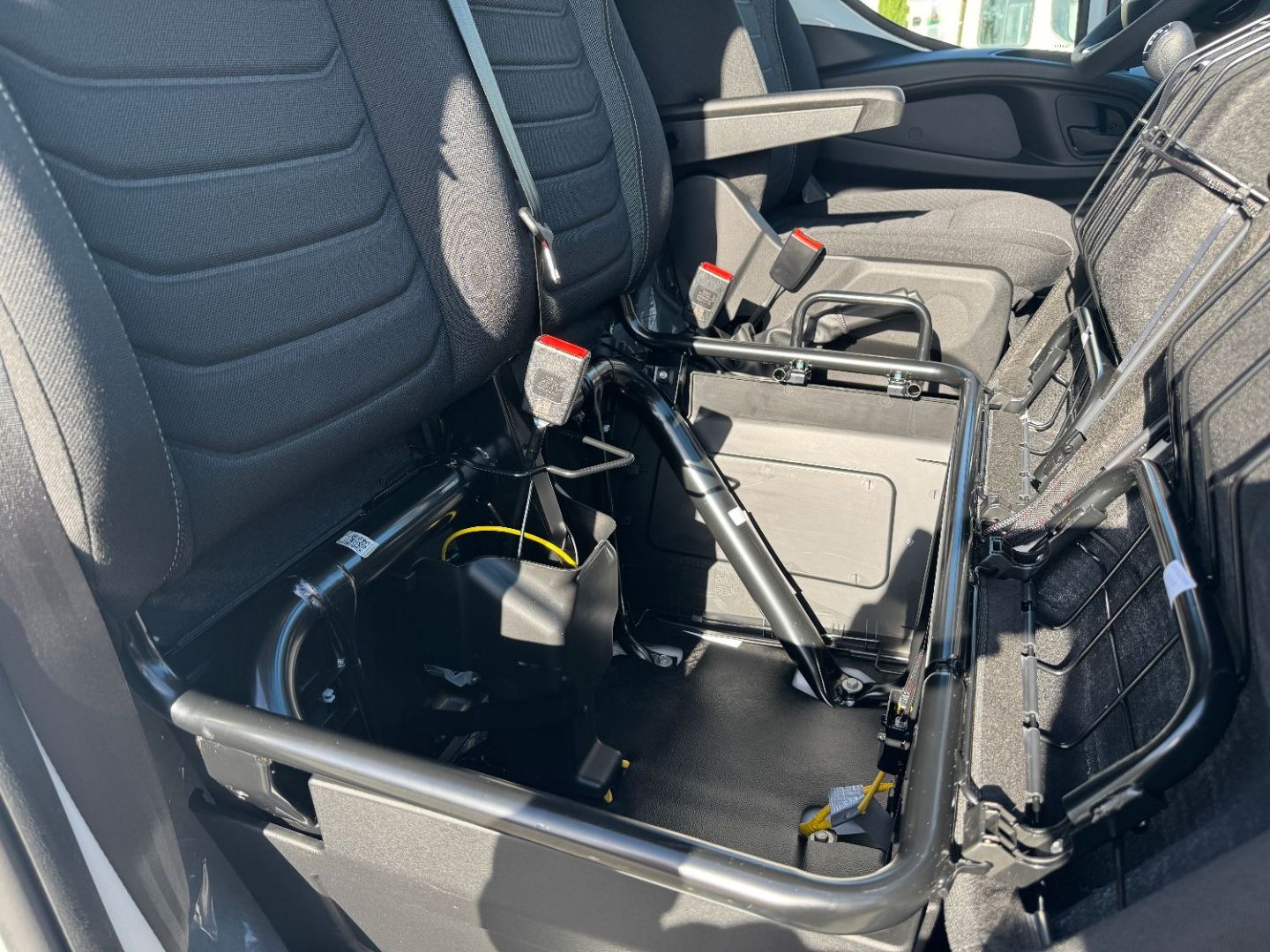 IVECO DAILY FOURGON - 35C18 180CV 3L L3H2 12M3