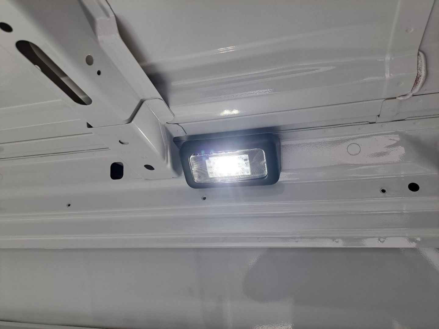 IVECO DAILY FOURGON - 35S18 A8 180CV 3L L4H2 16M3