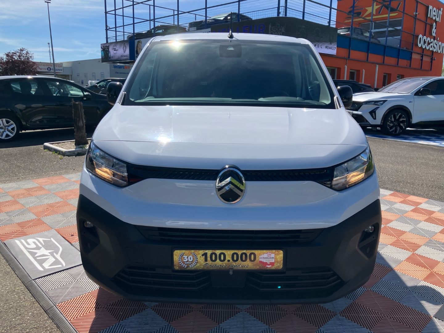CITROEN BERLINGO FOURGON NEW XL BlueHDi 100 BV6 950 kg Ecran Caméra Pack Chantier Pte Lat. Kit Bois 3 PL