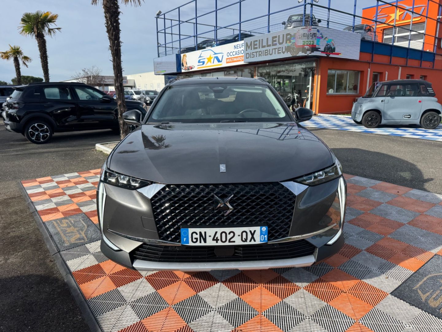 DS DS4 CROSS PureTech 130 EAT8 RIVOLI CUIR GPS Toit Hayon Hifi FOCAL Caméra Grip