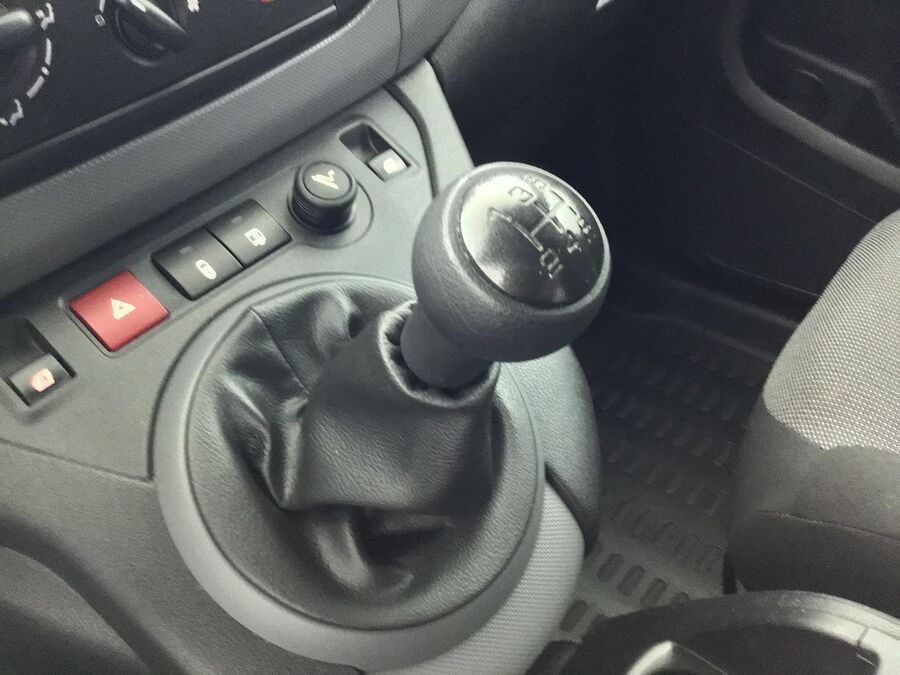 PEUGEOT PARTNER FOURGON - STANDARD 1.6 BLUEHDI 100 PREMIUM