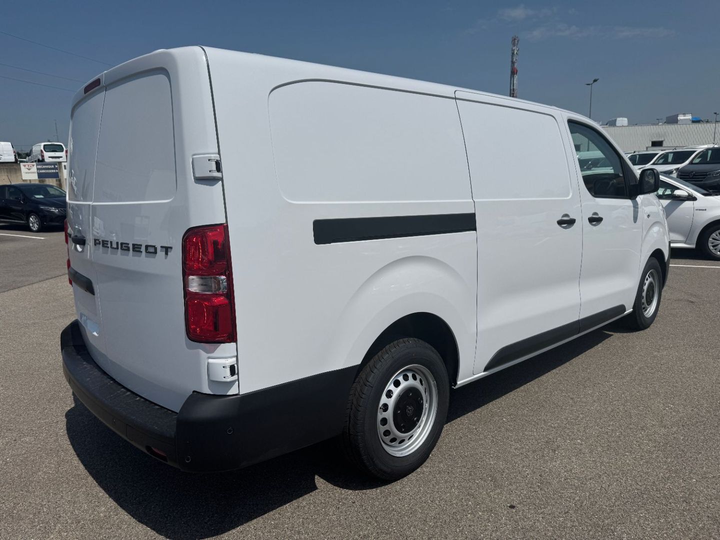 PEUGEOT EXPERT FOURGON - XL BLUEHDI 145 S&S EAT8