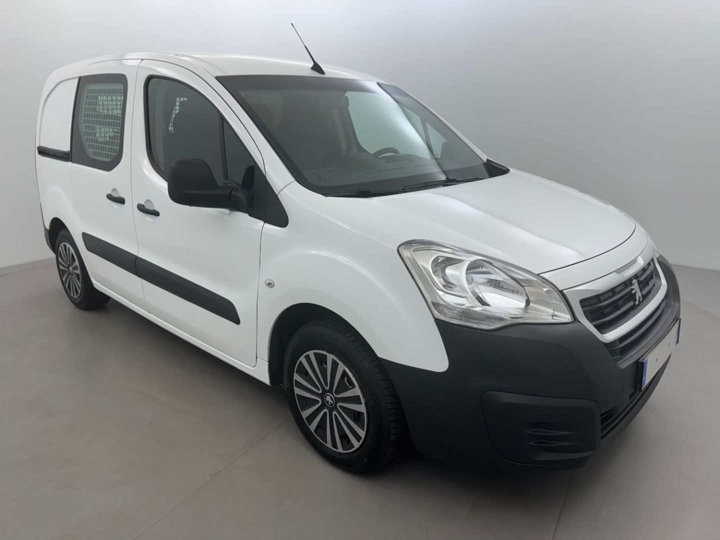 PEUGEOT PARTNER FOURGON STANDARD 1.6 BLUEHDI 100 PREMIUM