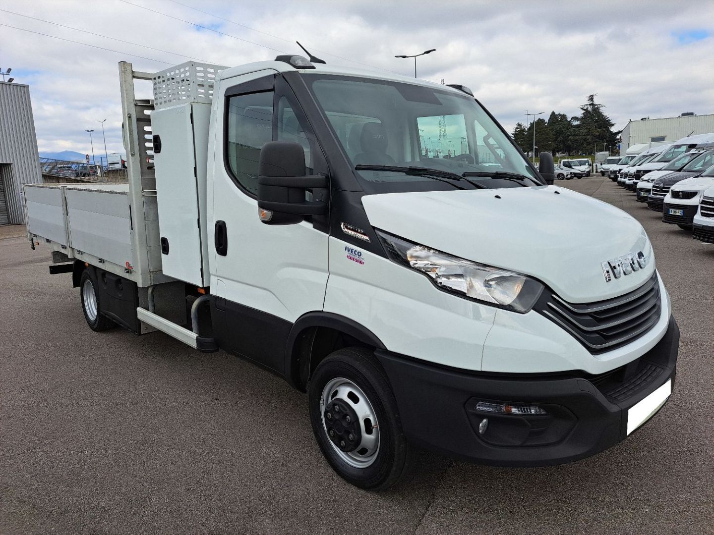 IVECO DAILY PLATEAU - 35C18 A8 180CV 3L ALU 3M80