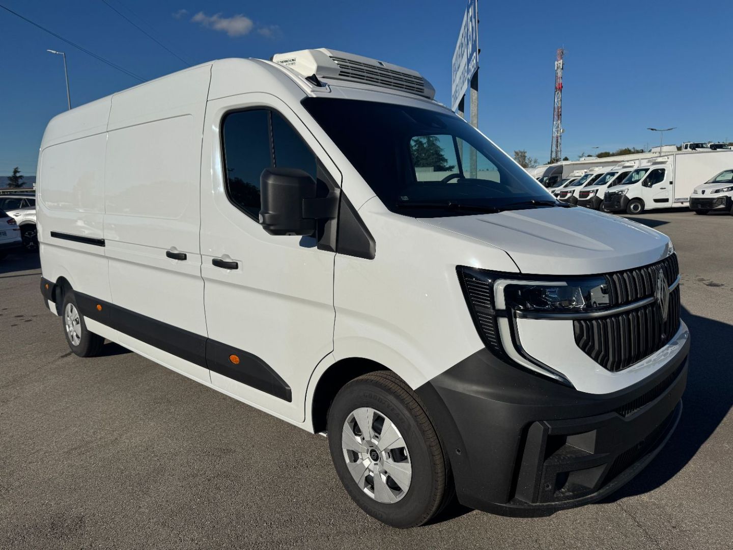 RENAULT MASTER FRIGORIFIQUE 150CV L3H2 8,80M3
