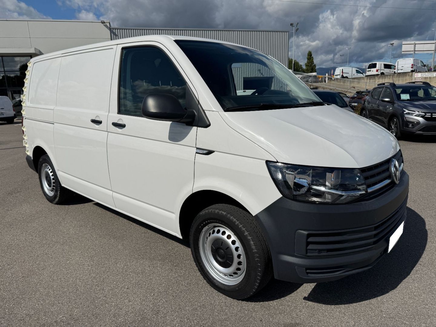 VOLKSWAGEN TRANSPORTER FOURGON TOLE L1H1 2.0 TDI 114